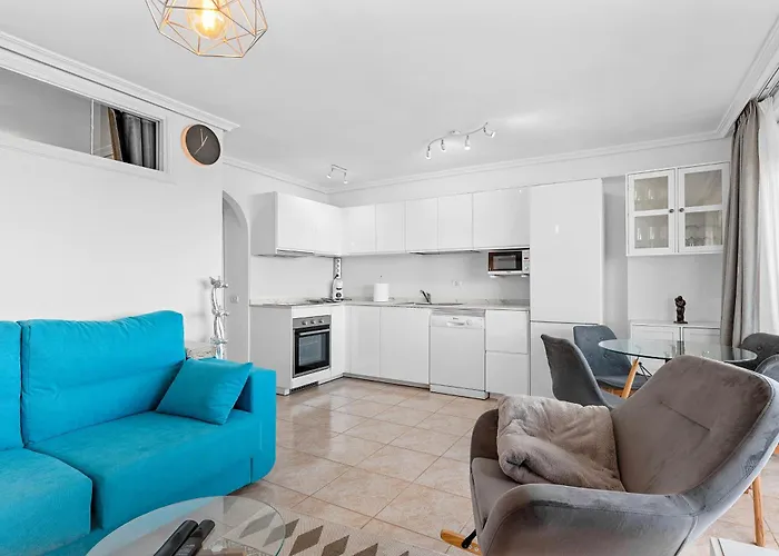 Cozy With Ocean View - Complete Renovation June 2024