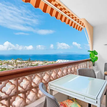 Cozy With Ocean View - Complete Renovation June 2024 Appartement