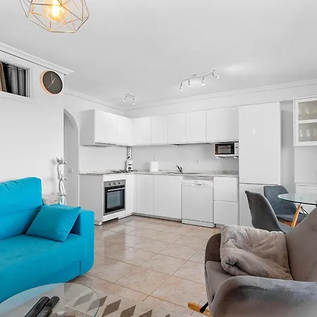 Cozy With Ocean View - Complete Renovation June 2024