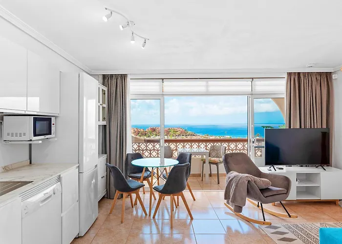 公寓 Cozy With Ocean View - Complete Renovation June 2024